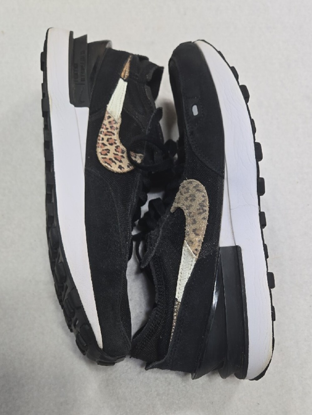 Nike Woman's Waffle One SE "Black Leopard" DJ9776-001 - Picture 6 of 11